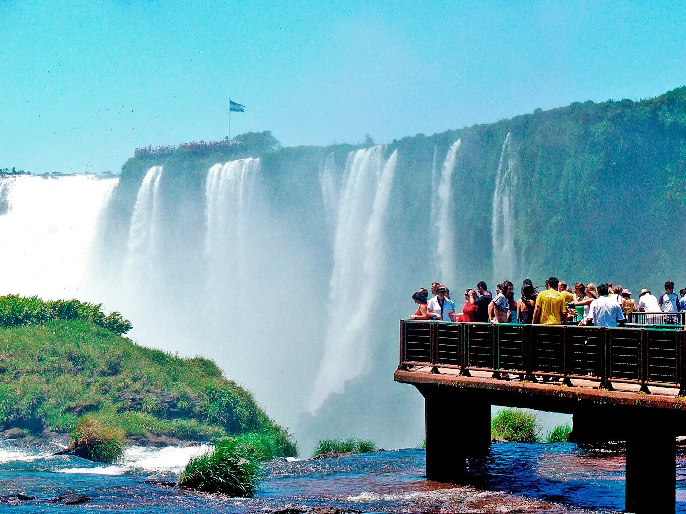 Водопад бойома Конго. Река Конго водопад бойома. Водопады Ливингстона Конго. Водопады Игуасу (штат Парана). Комплекс водопадов на границе бразилии аргентины