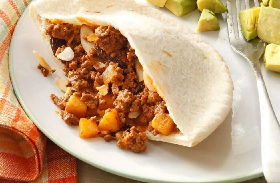 Perlins pita. Pita bread. пита хлебная. сырная пита. арабская пита.