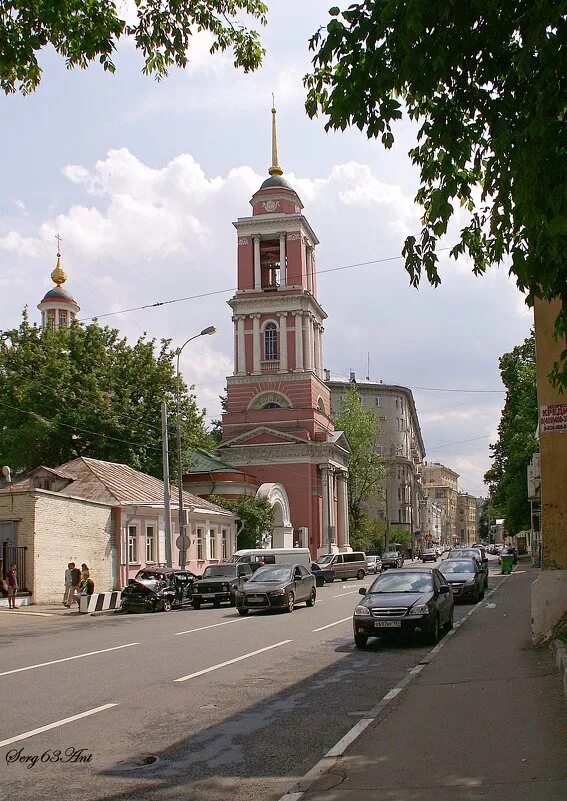 храмы на пятницкой улице в москве. троицы живоначальной в вишняках. церковь параскевы пятницы новокузнецкая. храм на пятницкой улице. храм климента папы римского в замоскворечье.