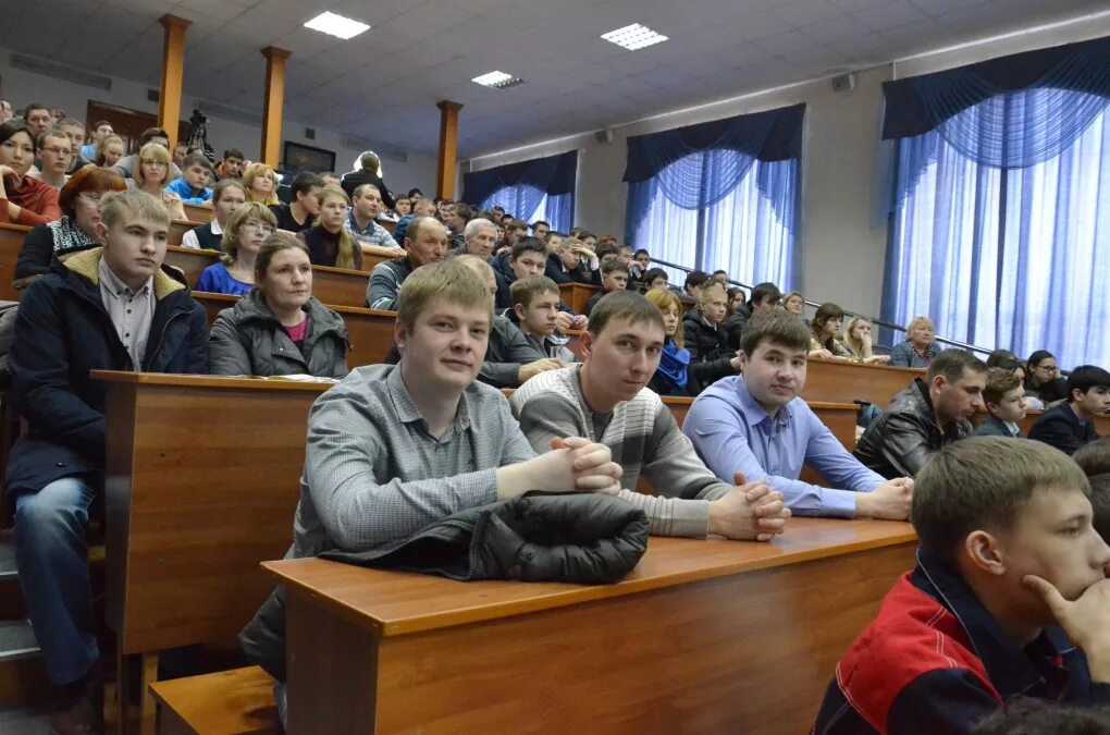 История здания на углу улиц Пушкина и Палантая в Йошкар-Оле