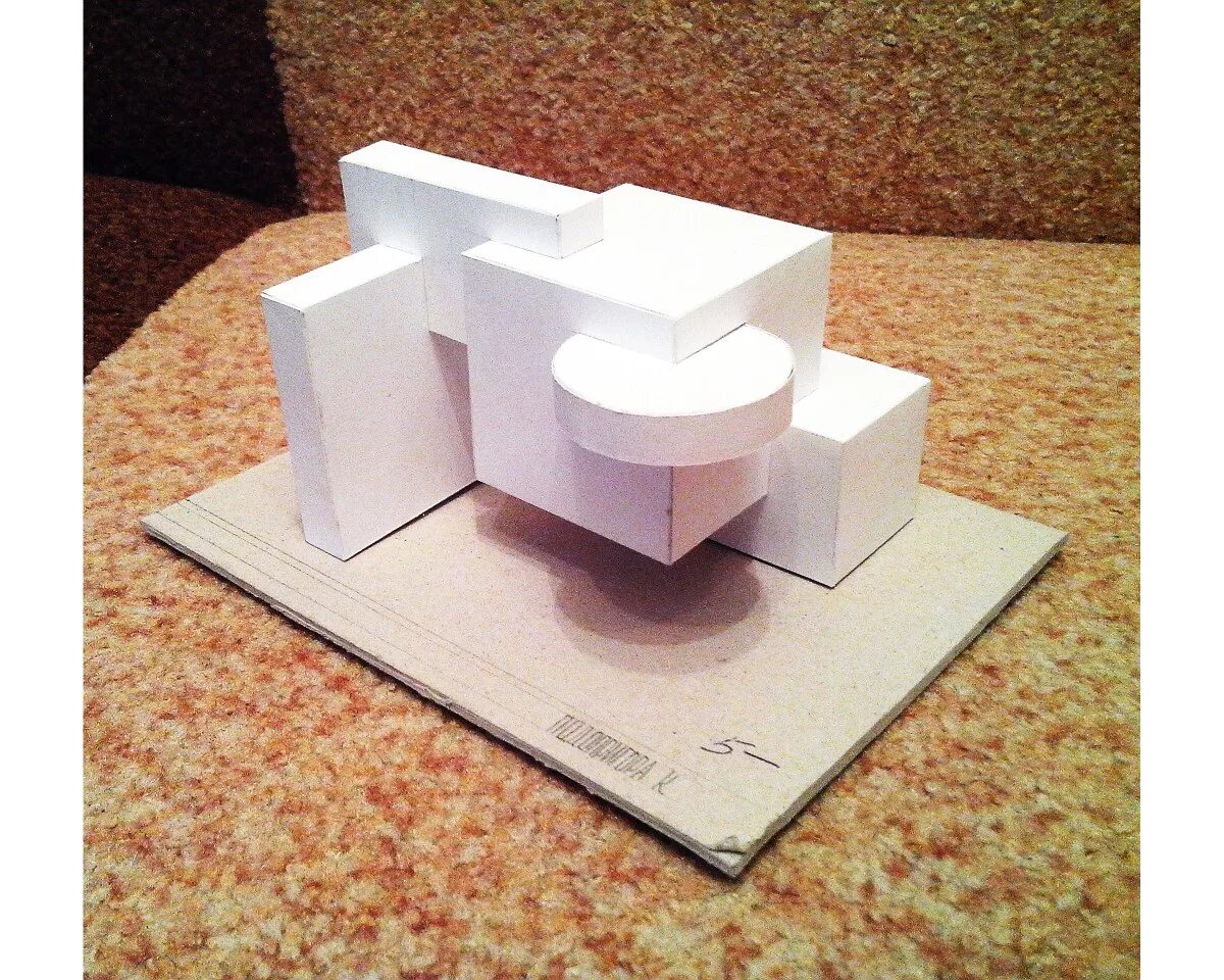 Объемная композиция. Об'ёмно-пространственная ко. Объемно пространственная композиция макет. Композиция из объемных геометрических фигур. Объемно-пространственная композиция из 3-5 объемов.