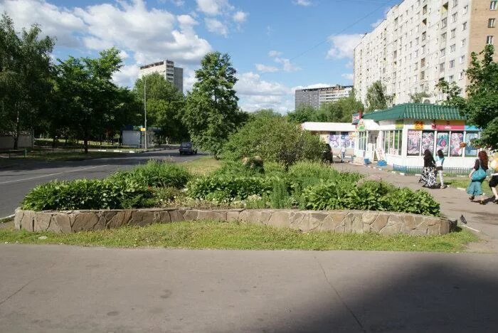 Нейбута на семи ветрах. Ул. Магазин на ул толстого. Бестужевых 14. Торговый центр бум толстого махачкала.