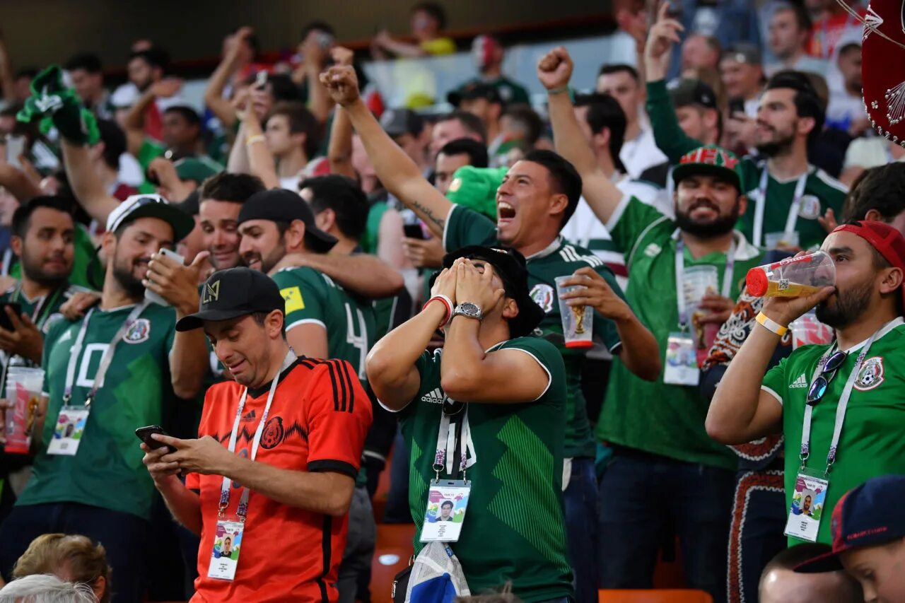 Спонсор сборной. Мексиканские компании. Mexico Fans. World Cup Budweiser Award 2022. World Cup Budweiser Award.