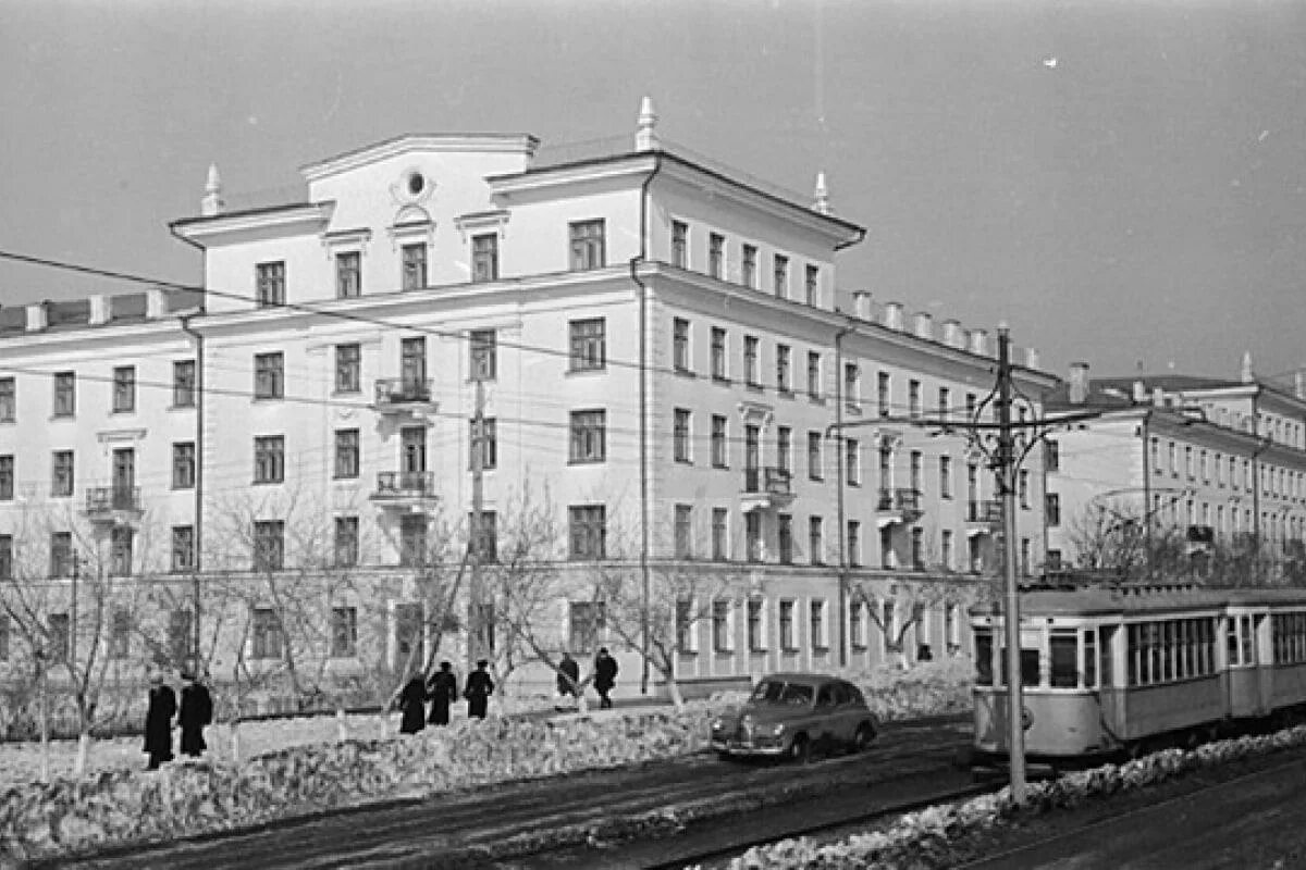 Куйбышевский университет 1942. Самара, ул. Политех куйбышев. Куиси им микояна. В куйбышева.