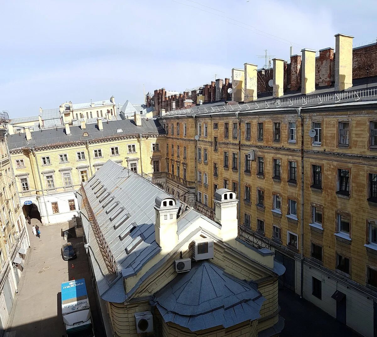 Наука миллионная 27. Санкт петербург ул миллионная 27. Улица миллионная дом 27. Миллионная 27. Гофмейстерский дом на миллионной улице.