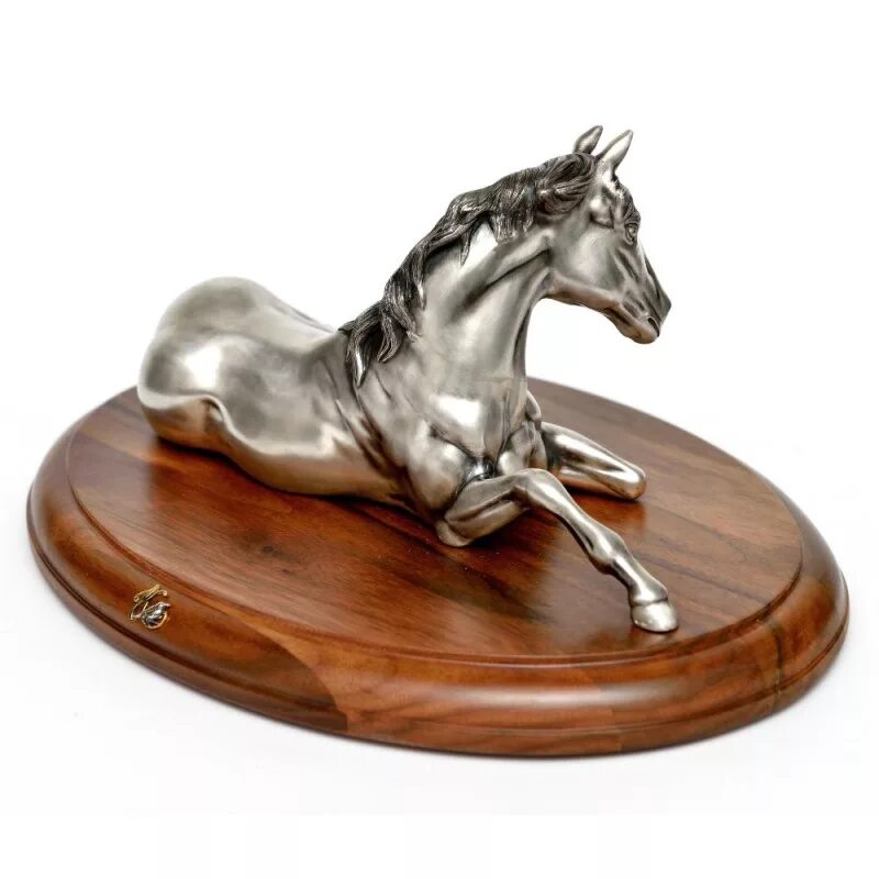 Фигурки купить москва. Статуэтка "лошадь". Фигурка "конь". Красивые статуэтки лошадей. Серебряные статуэтки.