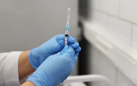 Трехкратную вакцинацию