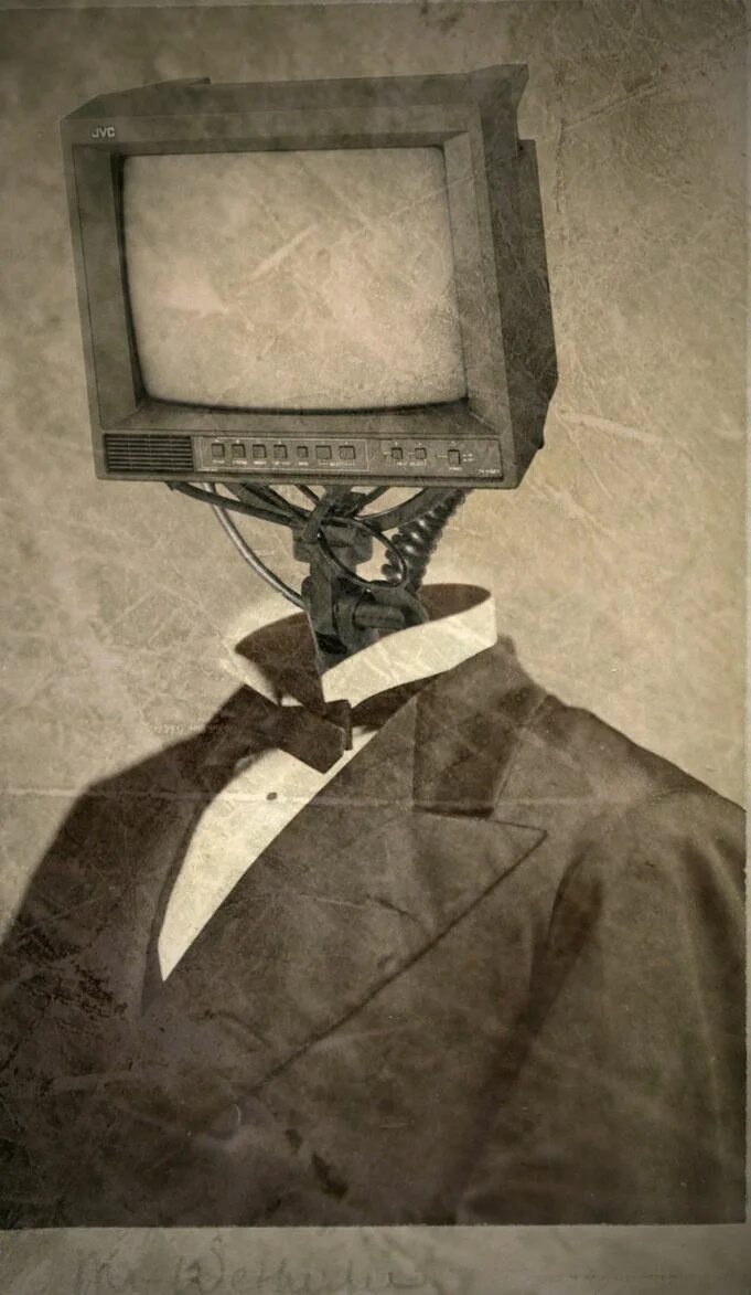 Телевизор вместо головы. Голова телевизор. Телевизоры вместо голов. Человек телевизор.