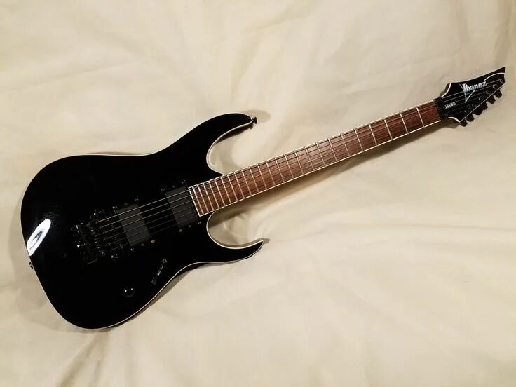 Томпсон гитара. Ibanez mtm10. ibanez mtm20. mick thomson ibanez. ibanez мик томпсон.