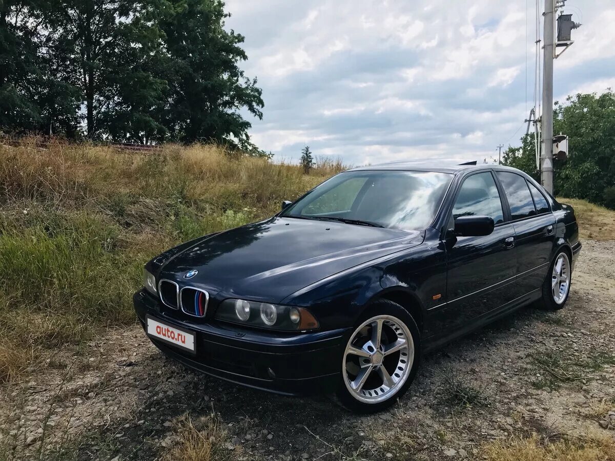 Bmw 2000 года. BMW 5 2000г. БМВ 5 2000 года. Седаны БМВ 2000 годов. БМВ 525 2000 года.