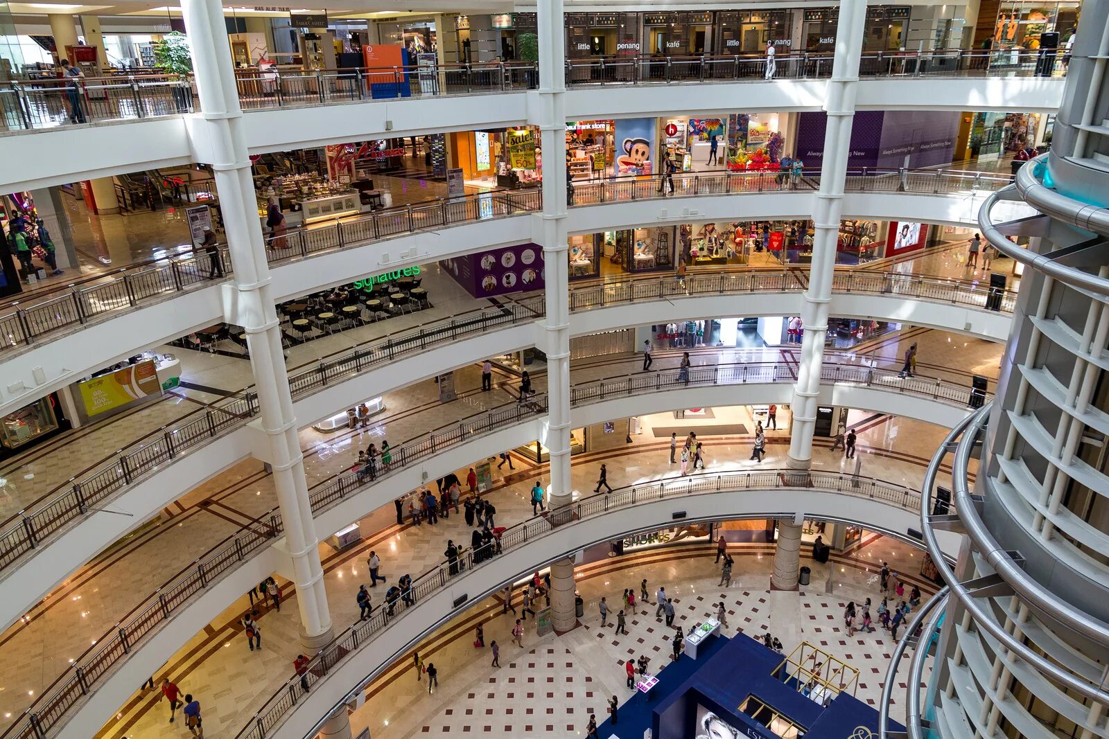 Торговые центры Куала Лумпур. Торговый центр Suria KLCC. Куала Лумпур Молл. Торговые центры в Куала Лумпуре.