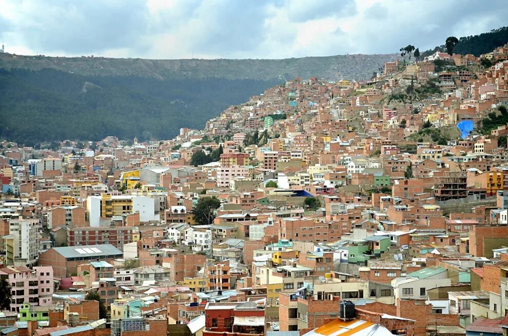 Пасет город. Столица Боливии ла пас или сукре. Ла-пас (Боливия). Столица Боливии ла пас высота над уровнем моря.