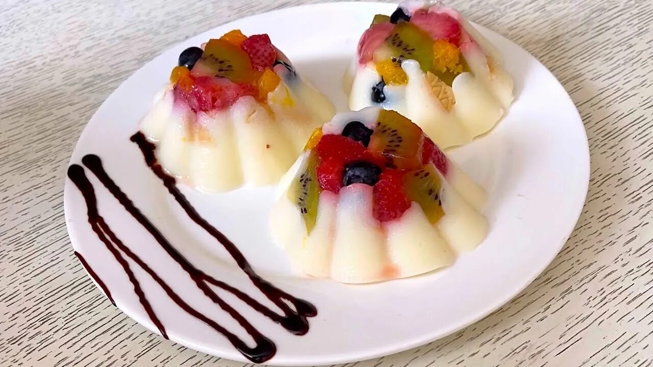 Вкусные десерты за 5 минут без выпекания. Кекс в кружке в микроволновке без молока. Кекс в микроволновке за 5 шиколадныйюйй. Столовых ложки какао. Лучший десерт этой зимы за 5 минут.