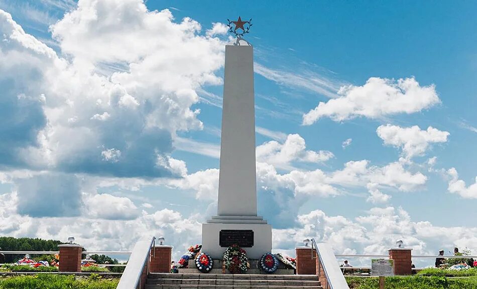 Песня обелиск над рекою. Мемориальный комплекс сишка Ржев. РЖЕВСКИЙ район мемориал РЖЕВСКИЙ. Обелиск деревни Кокошкино. Д Кокошкино РЖЕВСКИЙ район.