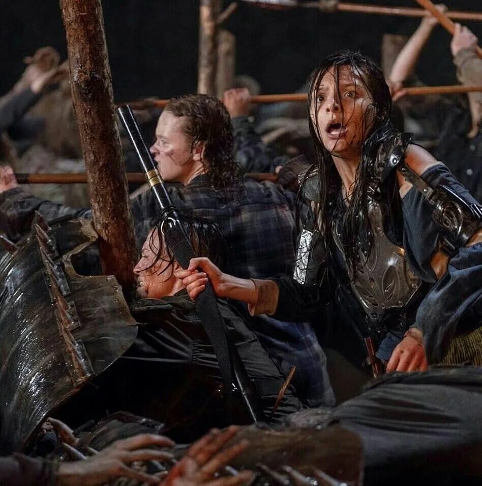 Ходячие мертвецы сериал 2010–2022. Ходячие мертвецы 7 сезон постер. Клэр ходячие мертвецы 7 сезон. Ходячие 7 выход. Ходячие мертвецы: мир за пределами (2021).