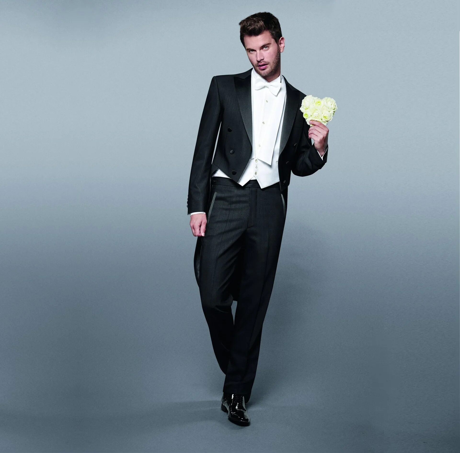 Мужской фрак. Костюм фрак мужской. Мужчина в костюме. Wilvorst смокинг. Мужской фрак.
