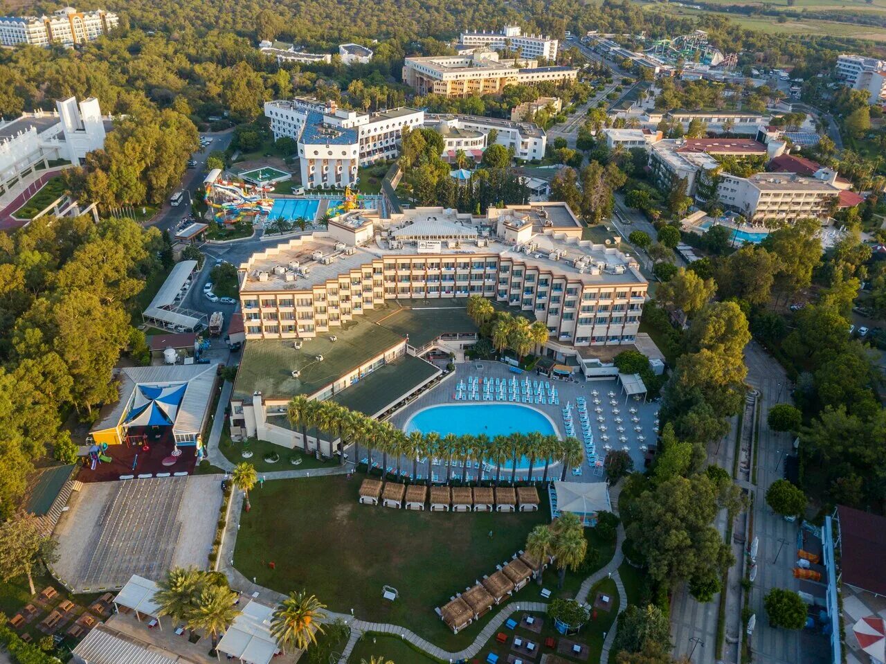Амара фэмили резорт сиде. Амара фамилия. Фэмили резорт сиде 5. Амара фэмили резорт сиде 5. Амара фамилия.