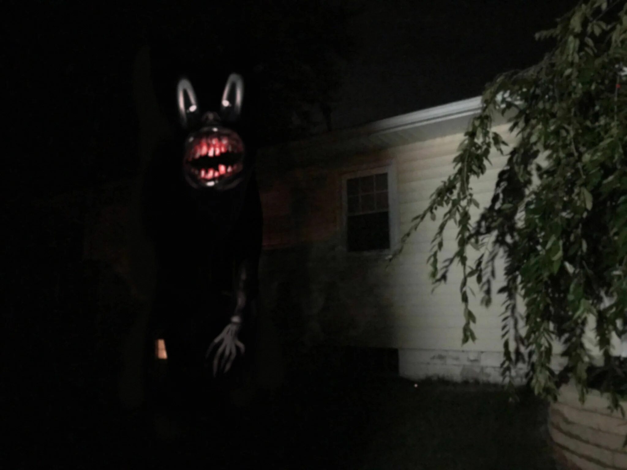 Сиреноголовый тревор хендерсон. Включи самую криповую. Unnerving images тревор хендерсон монстр. Включи самую криповую. Пинкамина диана пай дин дон.