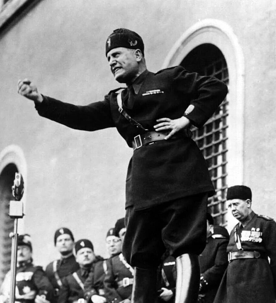 Дуче бенито муссолини. Бенито муссолини. Итальянский дуче. Итальянский дуче. Бенито муссолини.