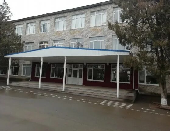 Орловка школа. Школа 14 орловка буденновский район. орловка ставропольский край буденновский район. школа село орловка буденновский район. 14 школа моу сош школа.