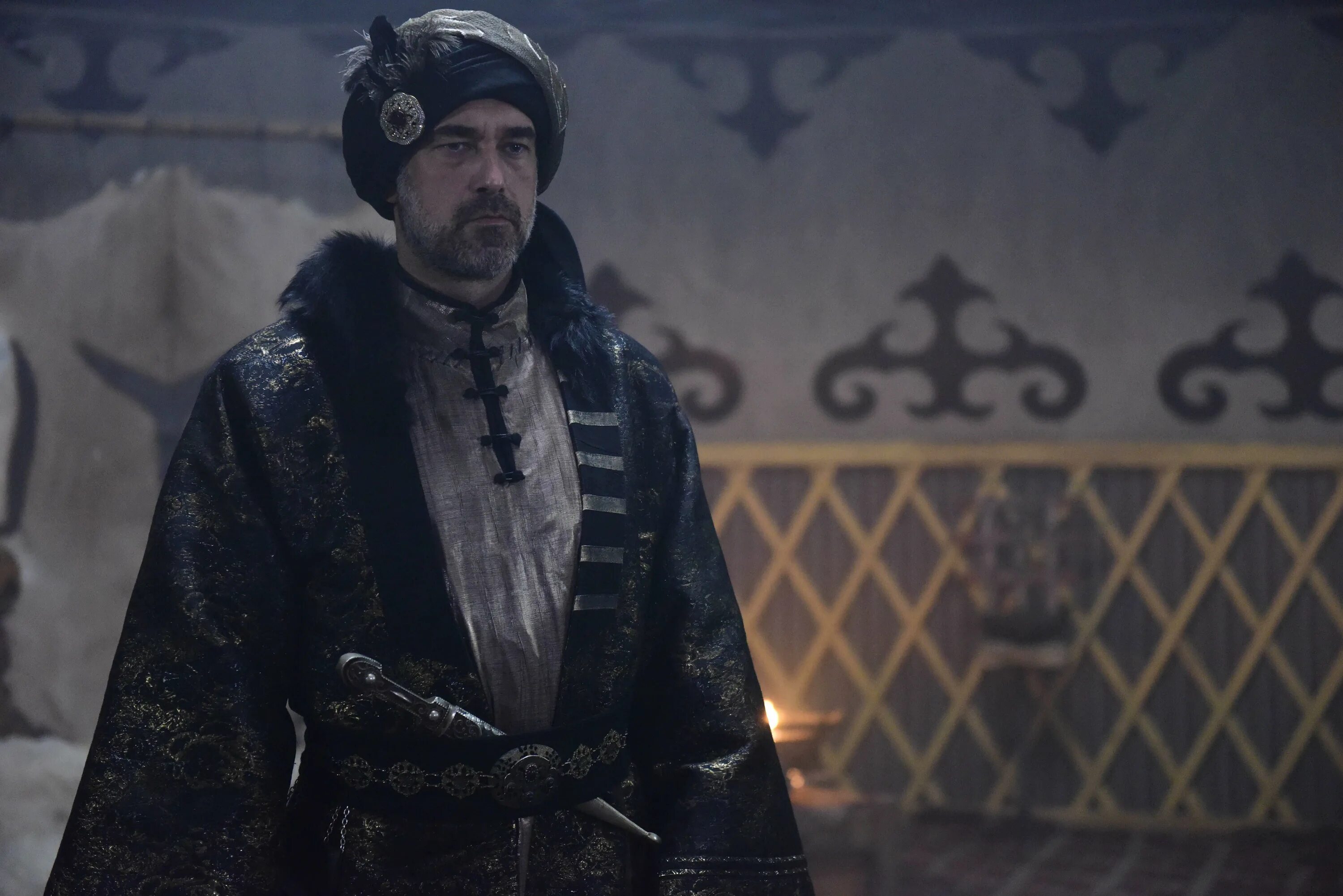 Воскресший эртугрул коркут. Жизнь эртугрула. Энгин алтан дюзьятан эртугрул. Эртугрул гази. Гюрбей илери воскресший эртугрул.