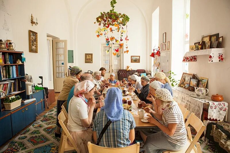 Сайт клуба пенсионеров. Клуб для пожилых. Клубы для пожилых людей в библиотеке. Литературный клуб для пенсионеров. Клуб пенсионеров.