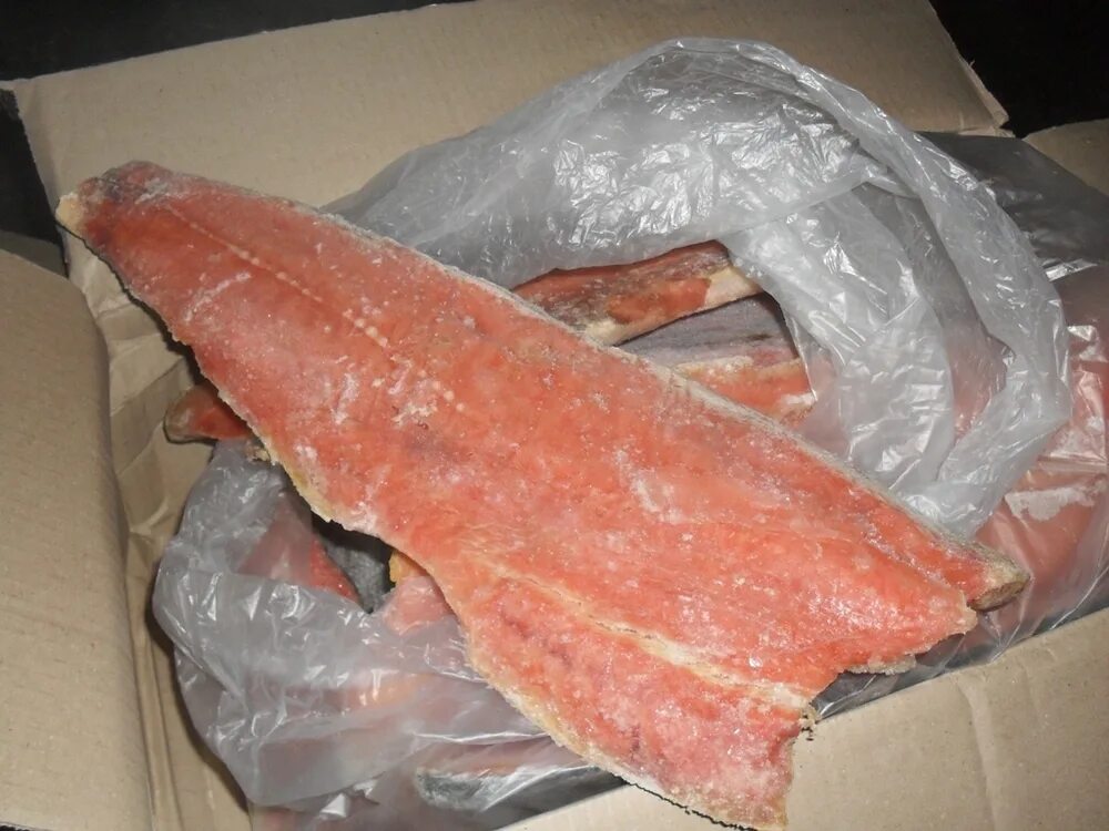 разморозка кеты. м без головы. кета свежемороженая. горбуша псг 1/20. кижуч рыба филе.