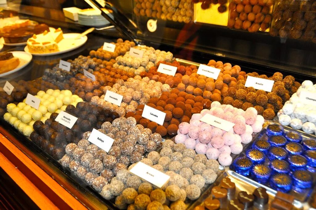 Самые дорогие продукты питания. Продукты в магазинах швейцарии. Очень дорогие продукты питания. Швейцарские магазины. Продукты в швейцарии.