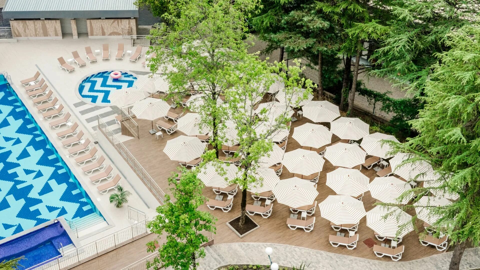 Космос стей ле ронд. Отель космос стай дагомыс. Cosmos le rond sochi 4* дагомыс. Космос стей ле ронд. Дагомыс отель космос ле ронд.