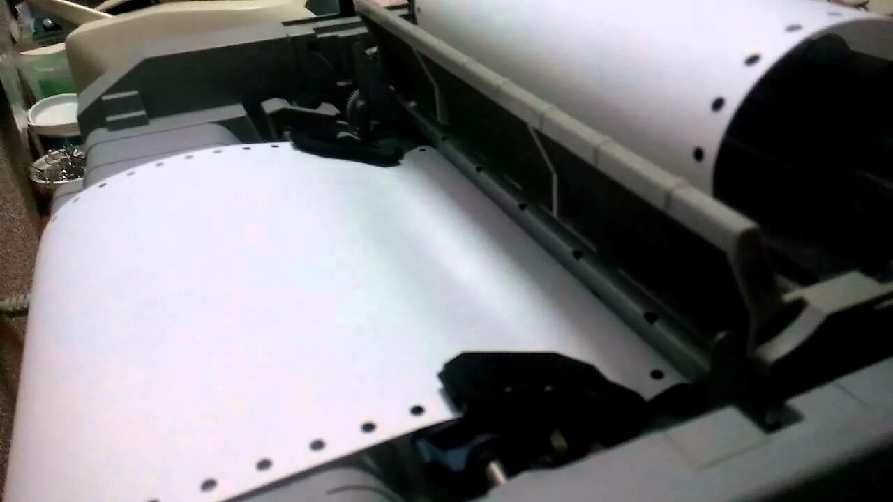 Epson зажевывает бумагу. Застряла бумага в принтере как вытащить. L3160 epson замятие бумаги. Samsung 3200 принтер заминает бумагу. Epson 3101 bumaga.