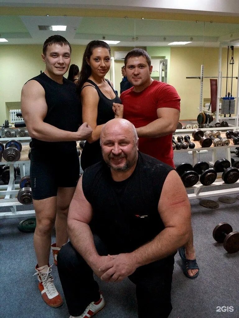 Крона фитнес чебоксары. Росомаха тренажерный зал Чебоксары. Эпицентр спортзал Чебоксары. Тренажерный зал Чебоксары.