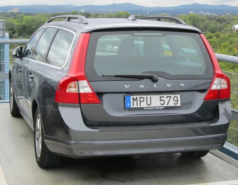 Гос номера швеции. Автономера швеции. Гос номера швеции. Номерной знак швеции. Номера швеции.