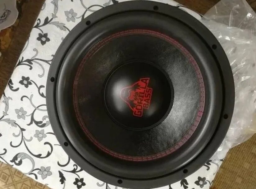 12 басс. Саб Kicx Gorilla Bass e12. Сабвуфер Кикс 12. Сабвуфер Kicx Gorilla Bass 12. Kicx Gorilla Bass e12" d2.