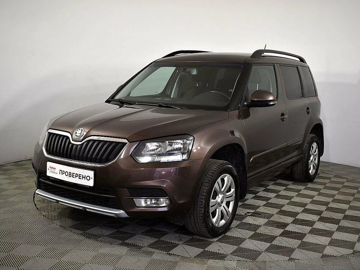 Автомобили с пробегом 2015. Skoda Yeti 2014. Skoda Yeti 2014 коричневый. Skoda Yeti коричневый. Skoda Yeti 2010 коричневый.