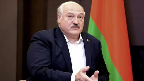 Лукашенко уволил