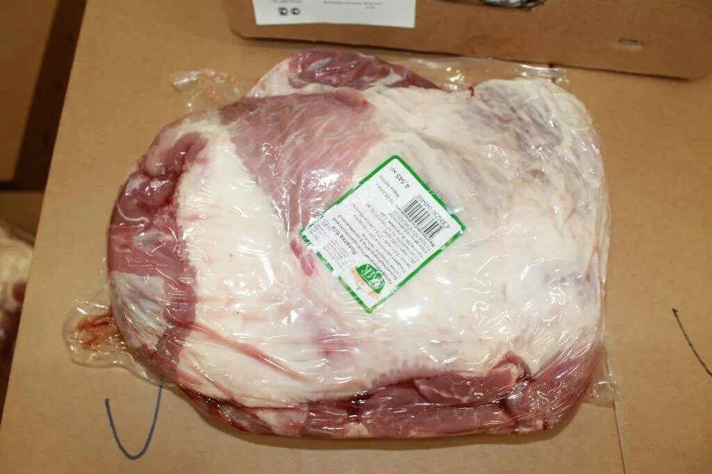 Сколько стоит 5 кг мяса. 2.5 Кг свинины. Килограмм свинины.