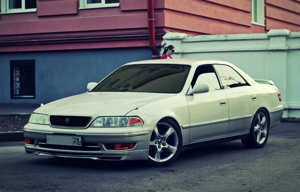 Стоки тойота. Toyota Mark II 100. Toyota Mark 2 jzx100. Mark 2 100 колеса. Toyota Mark II 2 100 Сток.