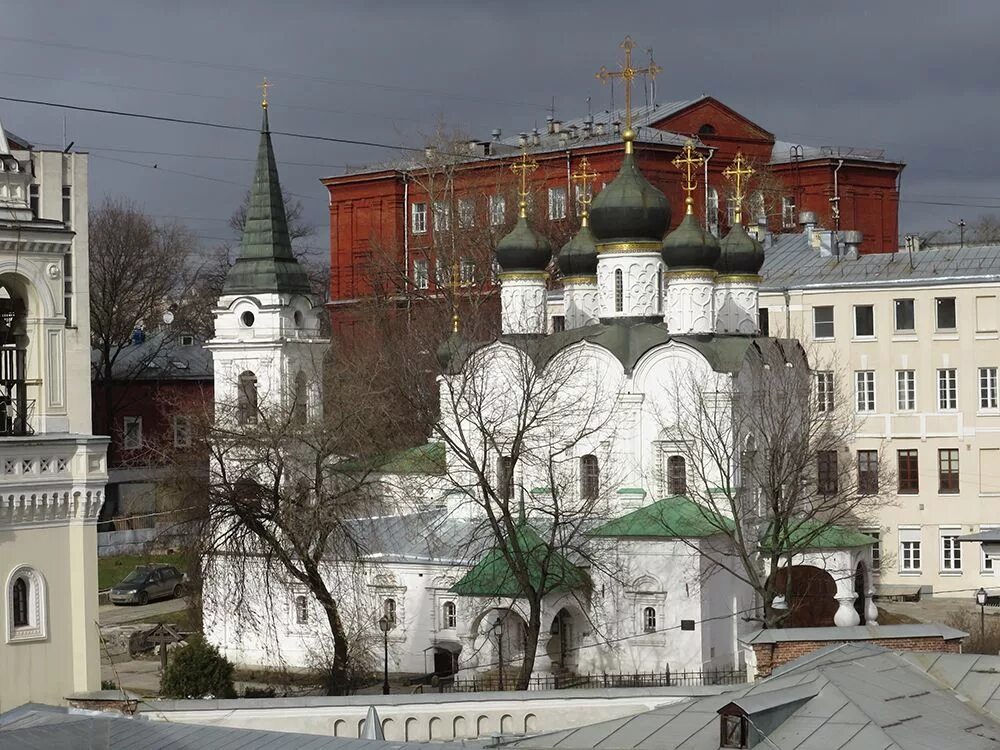 Церковь Владимира равноапостольного Москва. Владимира в старых Садех. Храм Святого Владимира в старых Садех Москва. Спасская Церковь во Владимире 1108 1110 гг.