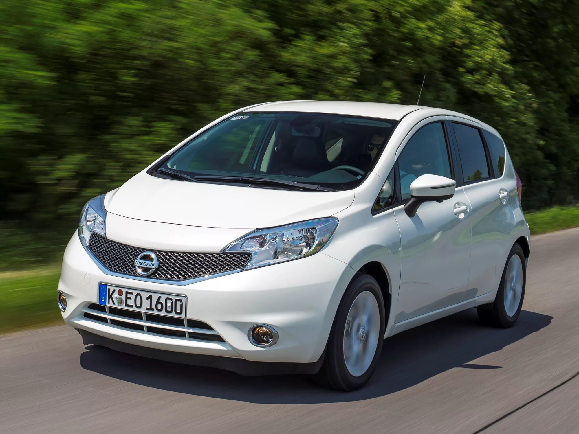 Note e 12. Ниссан ноут е12. Ниссан ноут e12. Nissan Note e12 Nismo. Nissan Note e12 2013.