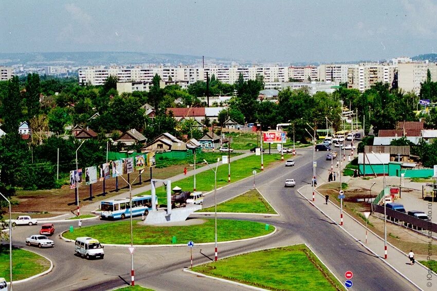 Ленинградская улица энгельс