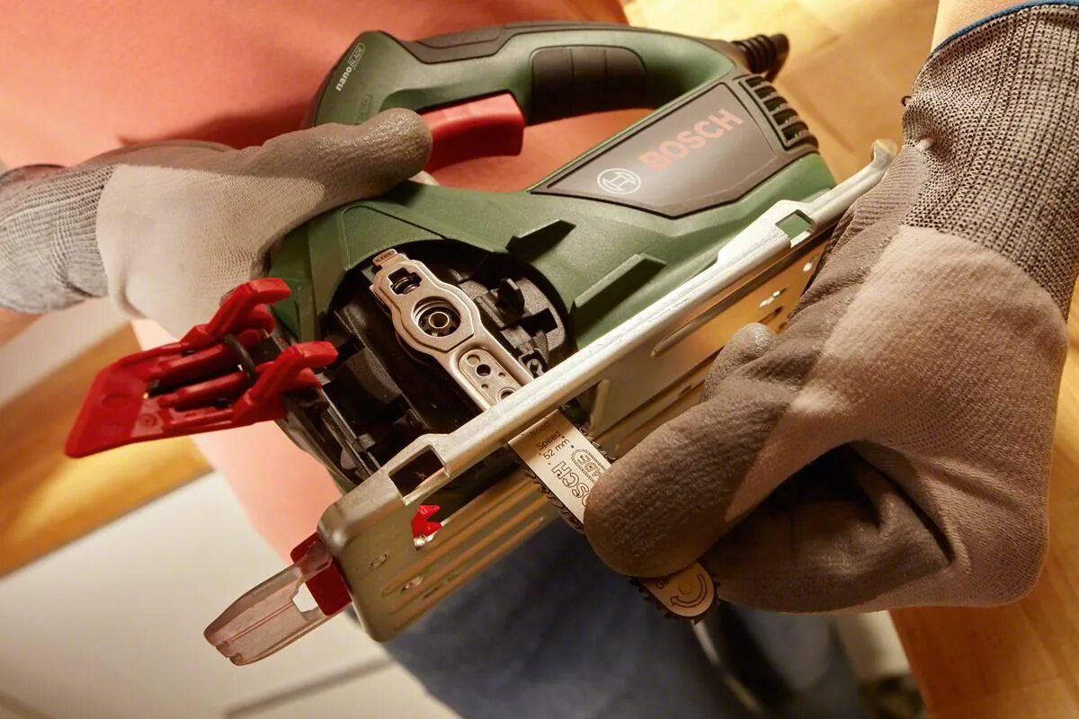 Мини пила аккумуляторная на вайлдберриз. Электролобзик bosch easycut 50. пила мини-цепная easycut50 bosch. bosch easycut 50 0.603.3c8.020 пилки. bosch nanoblade easycut.