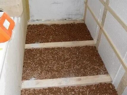 Как утеплить пол в курятнике