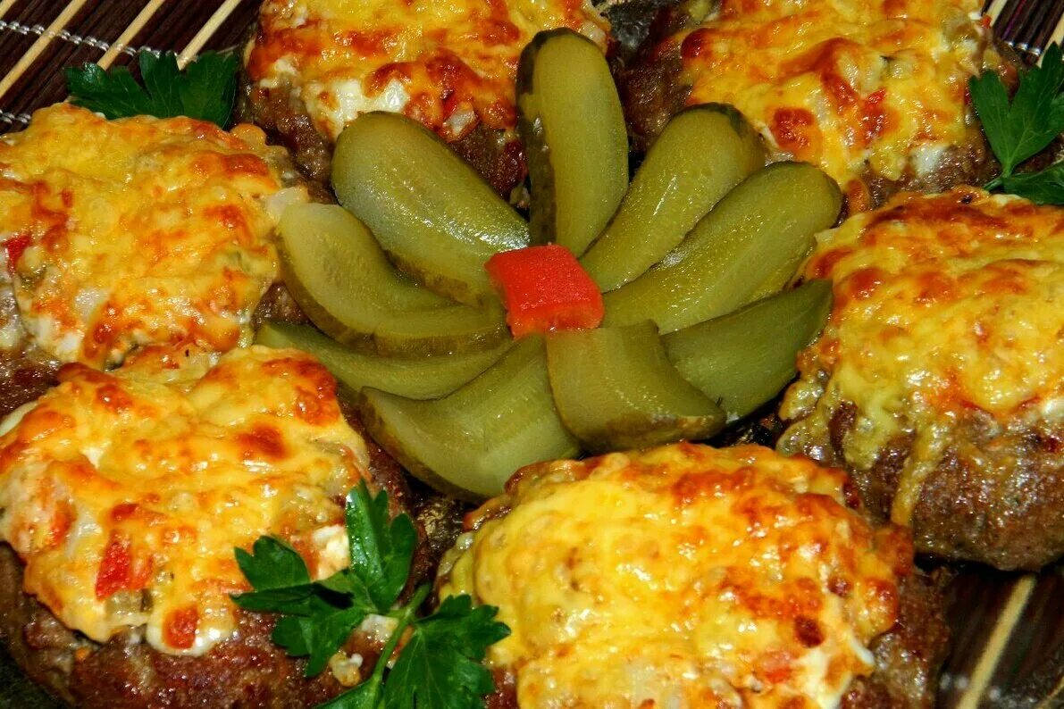 ленивые голубцы. перец болгарский фаршированный мясом. перец фаршированный "bulgarconserv". перцы фаршированные киноа. греческая мусака с баклажанами.