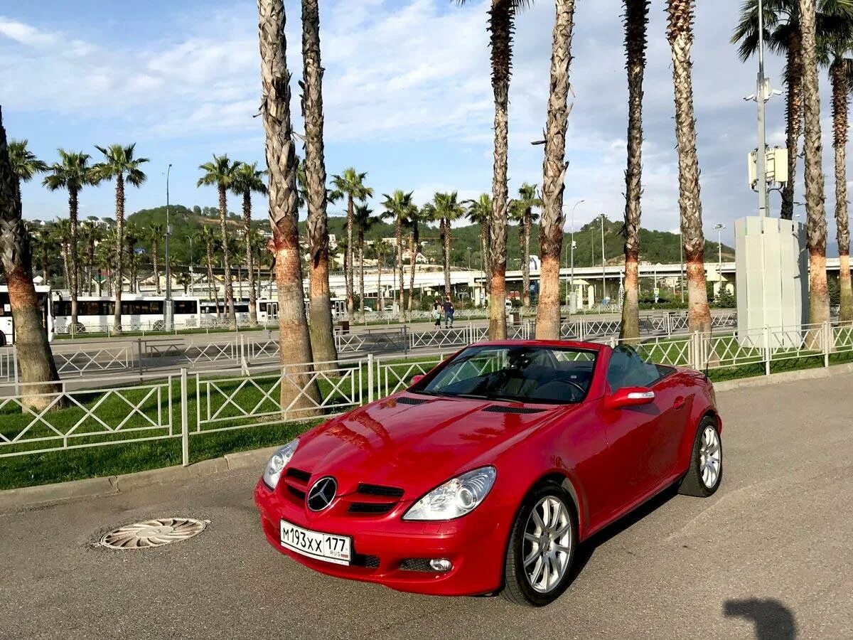 Машина в аренду сочи. SLK 200 2.0. Mersedes SLK 200 Kompressor 2.0л 163лс. Кабриолет Анапа. Аренда кабриолета в Сочи.