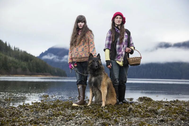 Джуна аляска. Семья из Аляски Дискавери. Аляска жители Аляски.