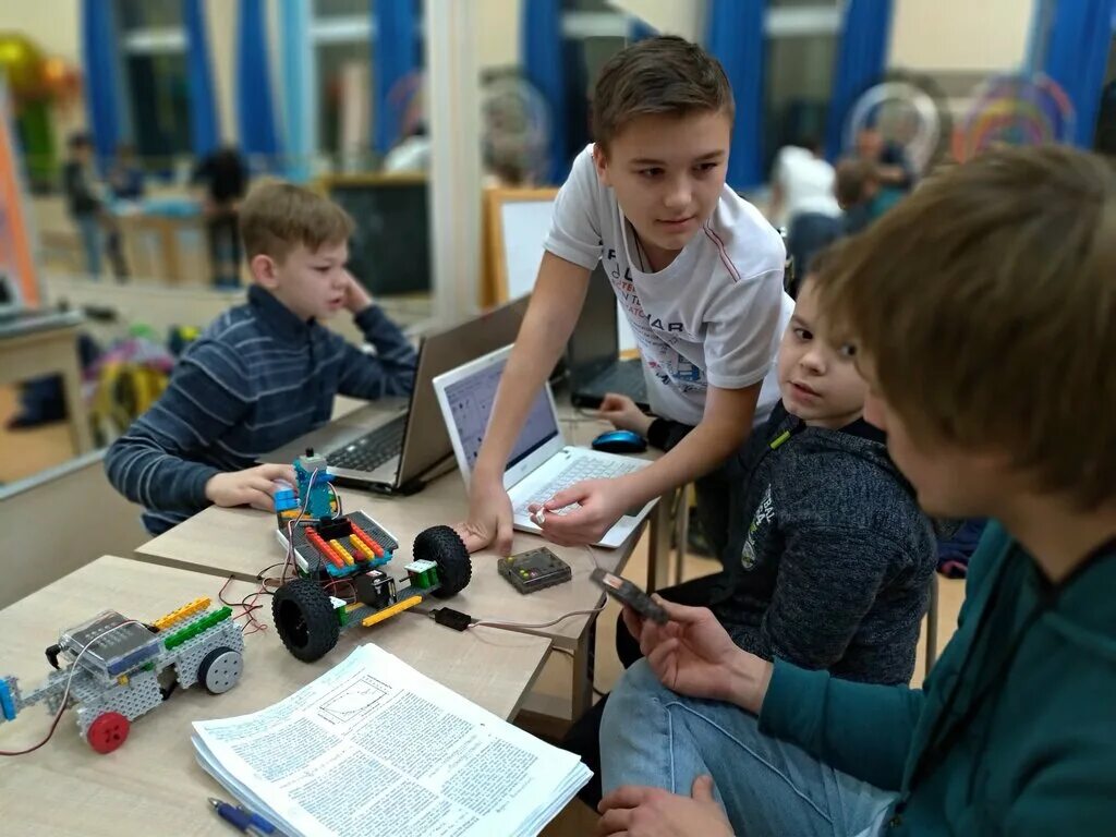 Робототехника тула. Тула робототехника. Робототехника киров. Мальчик робототехника. Робототехника тула.