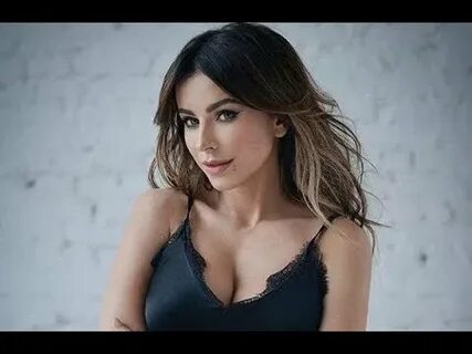 Көліктегі кішкентай қызбен жыныстық қатынас