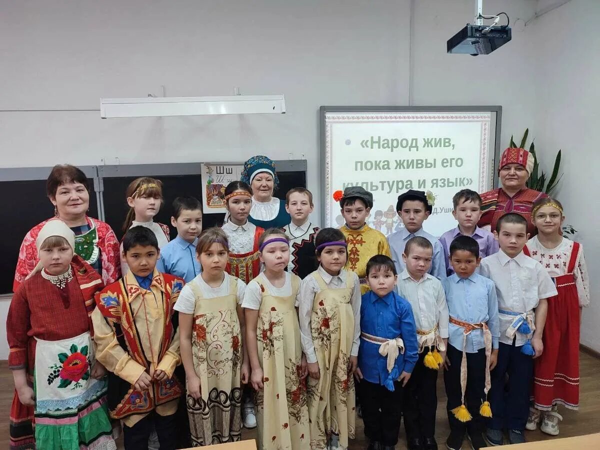 Видео день родного языка 21 февраля. 21 февраля день родного языка. языки народов россии. день родного языка в россии. день родных языков 21 февраля.