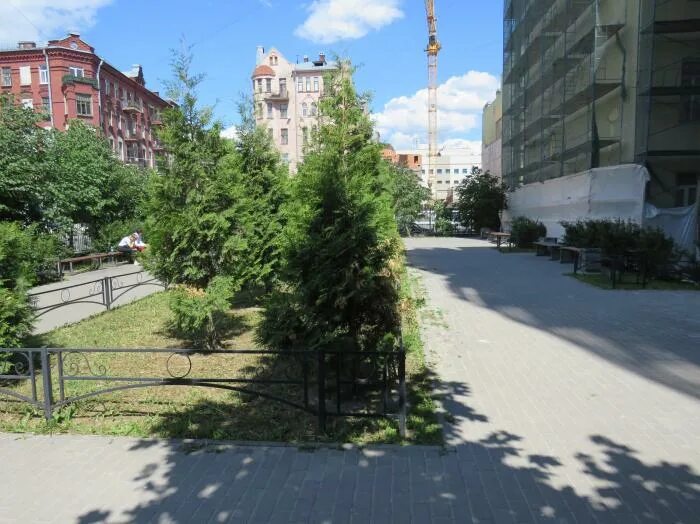 Сквер Чкалова Санкт-Петербург. Бульвар Чкалова Москва. МО Чкаловское. Чкаловский сквер Рязань. Чкаловский площадь