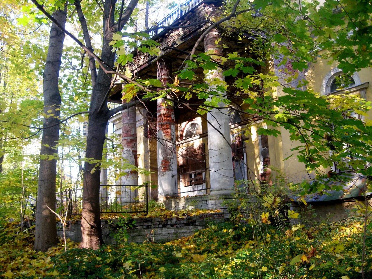 Особняк орловых-денисовых коломяги. Усадьба орловых-денисовых санкт-петербург. Усадьба в коломягах. Усадьба никитиных спб. Парк усадьбы орловых-денисовых санкт-петербург.